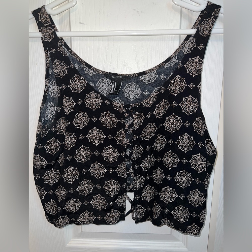 Forever 21 tank crop